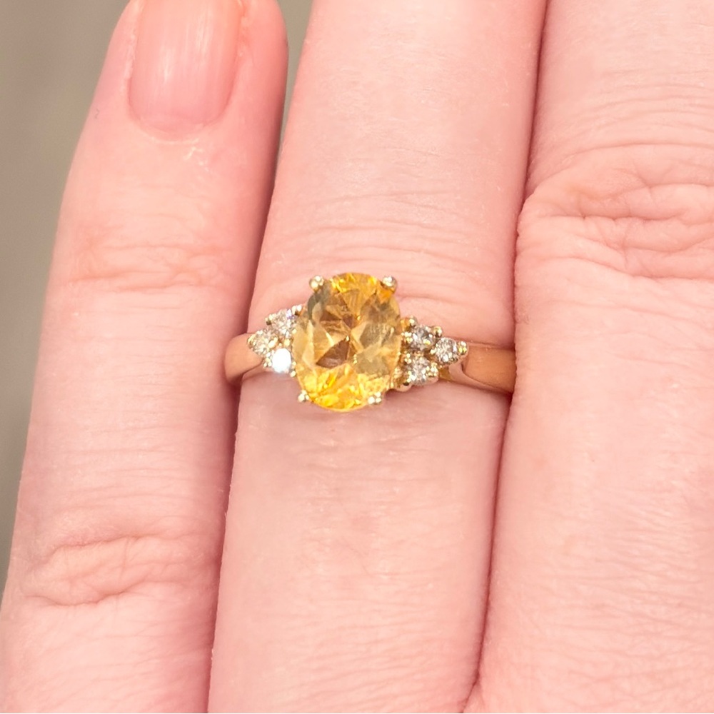 Vintage 14K Citrine Diamond Ring, Light Yellow Oval Solitaire Dainty Size 6.75 - Picture 7 of 14